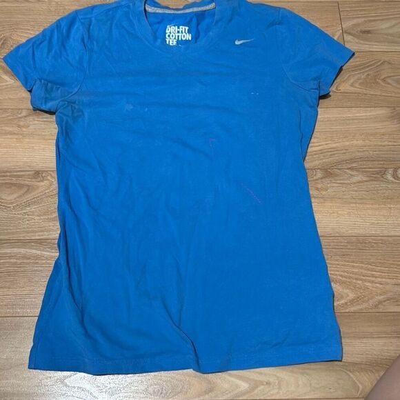 Nike Tops - Women’s Nike dri fit‎ blue top size medium